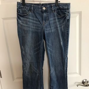 Curvy bootcut jeans w/minor aesthetic distressing